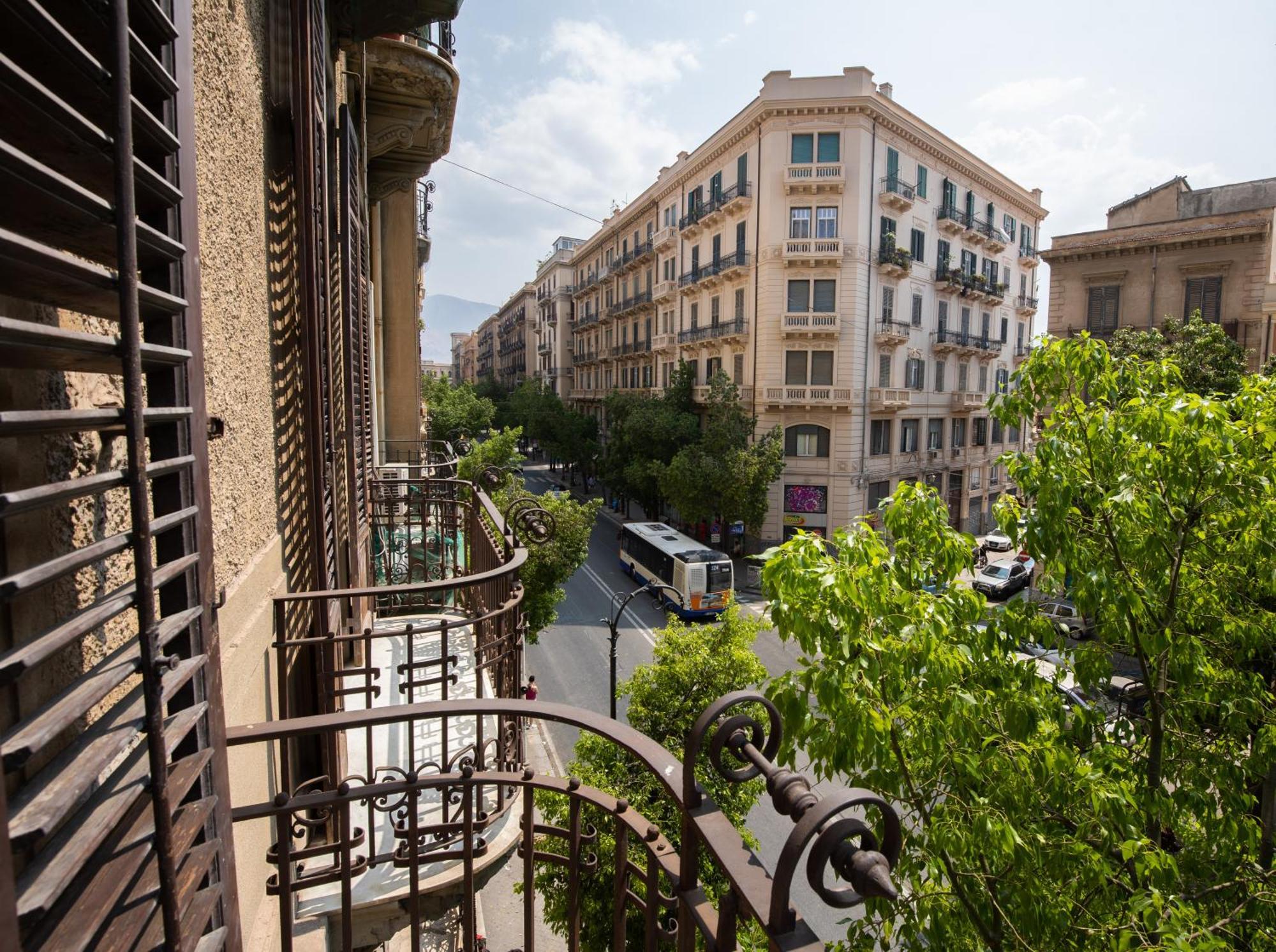 Galioto Sperlinga Luxury Boutique Apartments 팔레르모 외부 사진